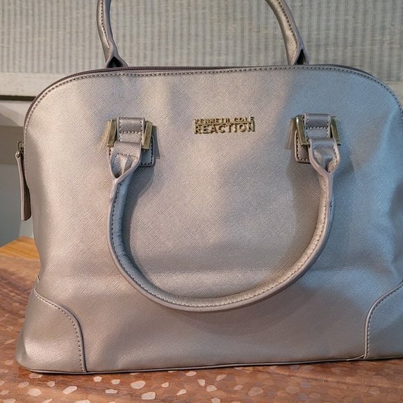 Kenneth Cole Tote - Picture 3 of 3